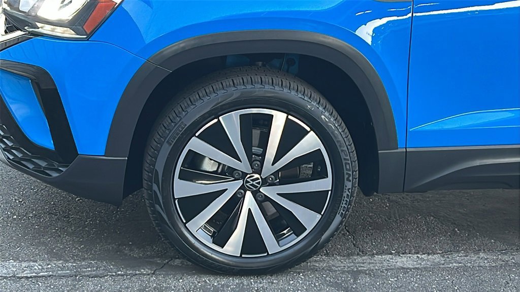 Used 2022 Volkswagen Taos SE image 6