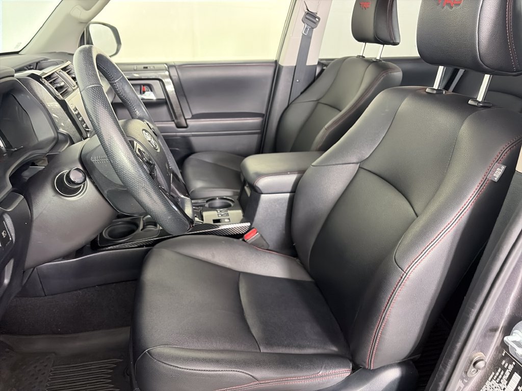 Used 2020 Toyota 4Runner TRD Off-Road Premium w/ Moonroof Package AWD/4WD image 11