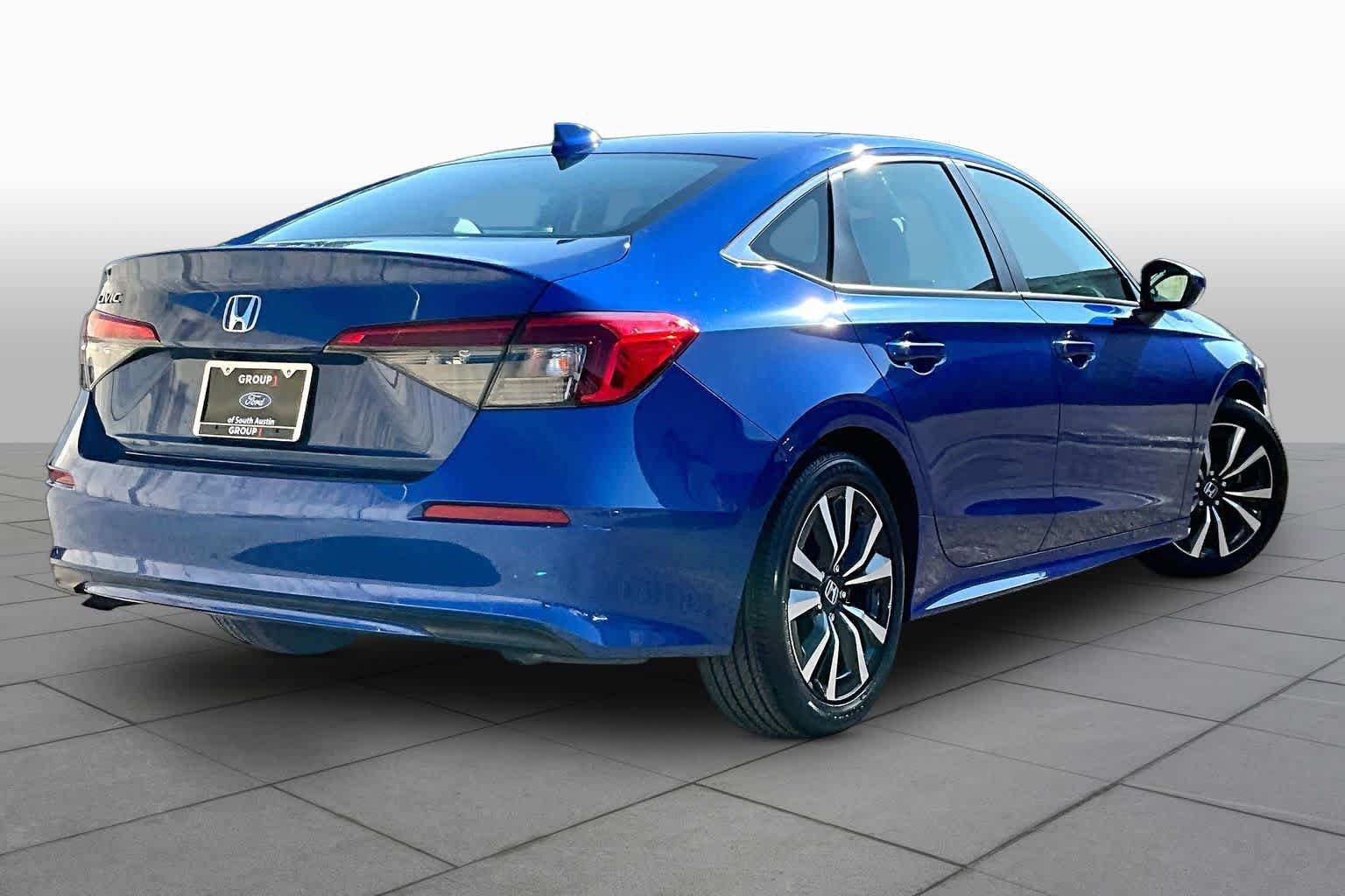 Used 2022 Honda Civic EX image 9