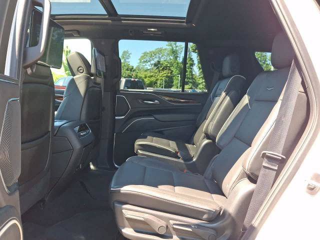 Used 2021 Cadillac Escalade Premium Luxury w/ LPO, Radiant Package AWD/4WD image 26