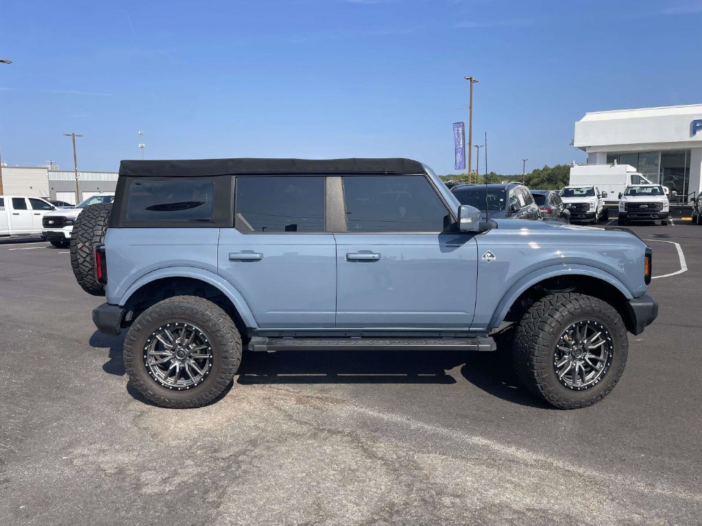 Certified 2023 Ford Bronco Outer Banks AWD/4WD image 2
