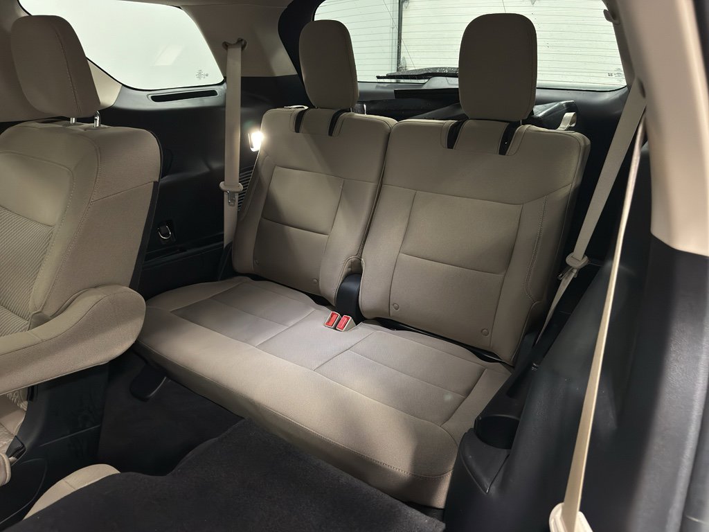 Certified 2022 Ford Explorer XLT w/ Class IV Trailer Tow Package image 27