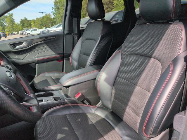 Certified 2024 Ford Escape ST-Line w/ Tech Pack #1 AWD/4WD image 28