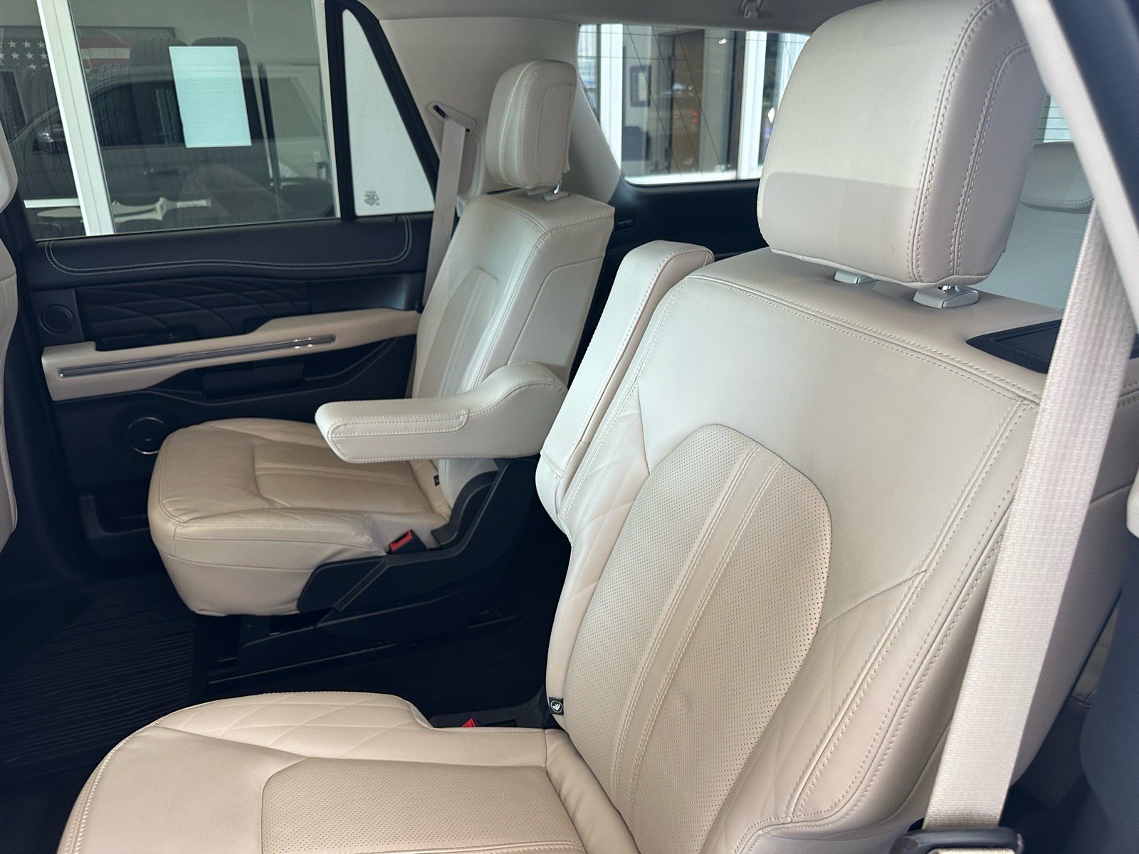 Certified 2022 Ford Expedition Platinum AWD/4WD image 27
