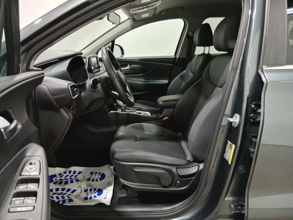Used 2019 Hyundai Santa Fe SE AWD/4WD image 16