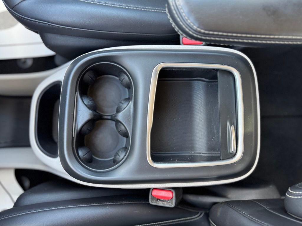 Used 2023 Chrysler Pacifica Touring-L FWD image 28