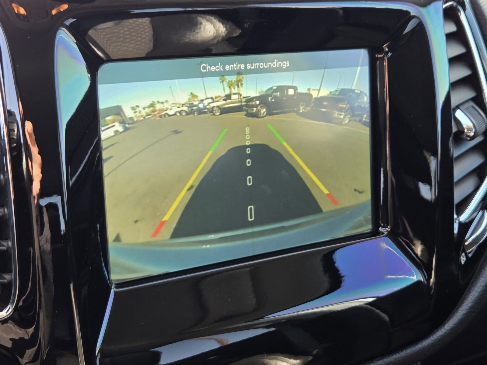 Used 2020 Jeep Compass Latitude image 21