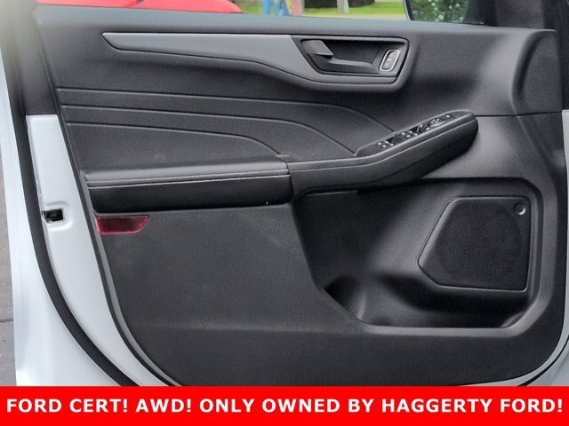 Certified 2023 Ford Escape Active AWD/4WD image 12