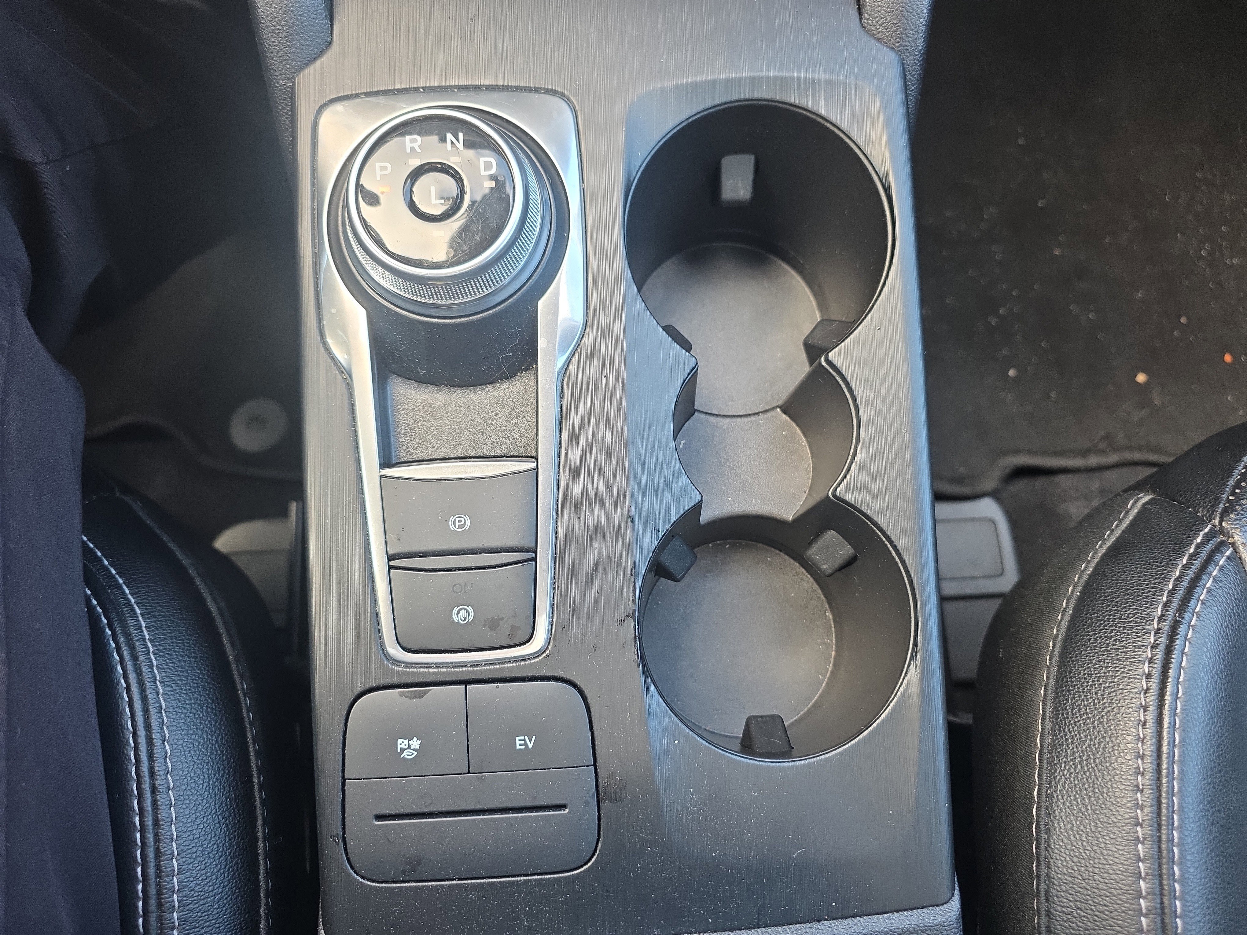 Certified 2022 Ford Escape SEL w/ Technology Package image 45