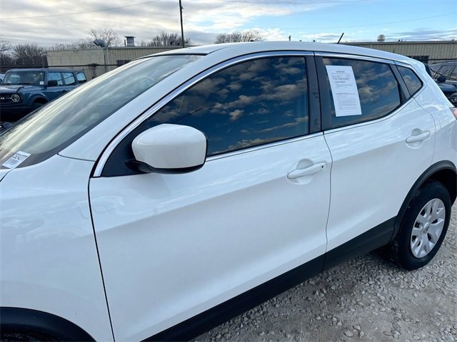 Used 2018 Nissan Rogue Sport S image 34
