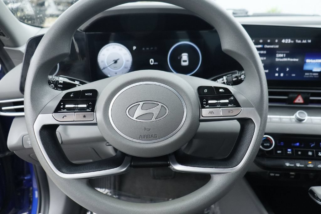 Used 2024 Hyundai Elantra SEL FWD image 6