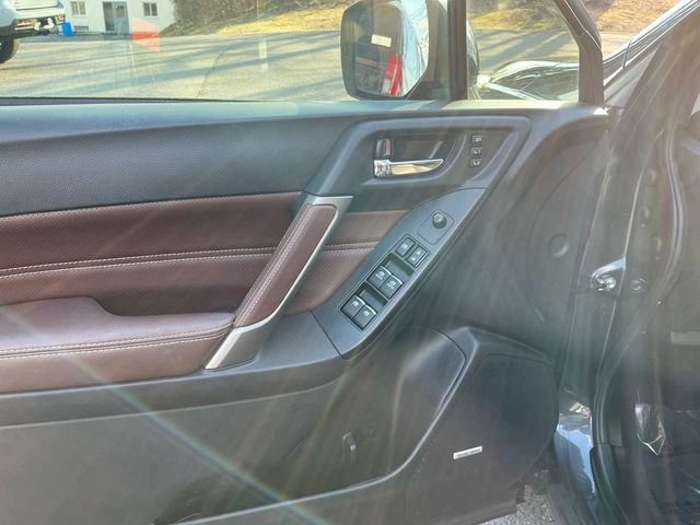 Used 2018 Subaru Forester 2.5i Touring image 11