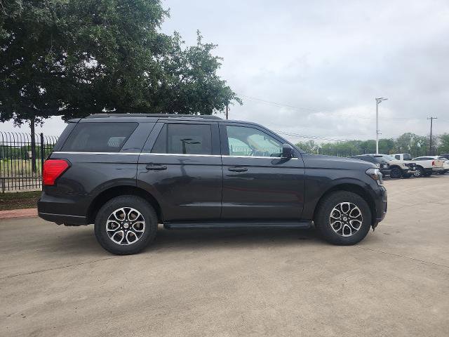Certified 2024 Ford Expedition XLT AWD/4WD image 2