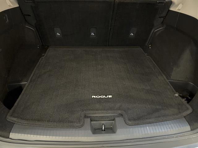 Used 2021 Nissan Rogue SV image 19