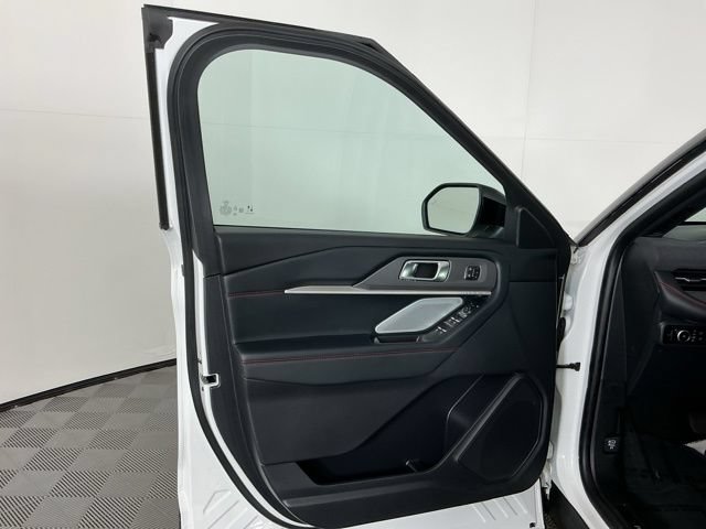 Certified 2025 Ford Explorer ST AWD/4WD image 14