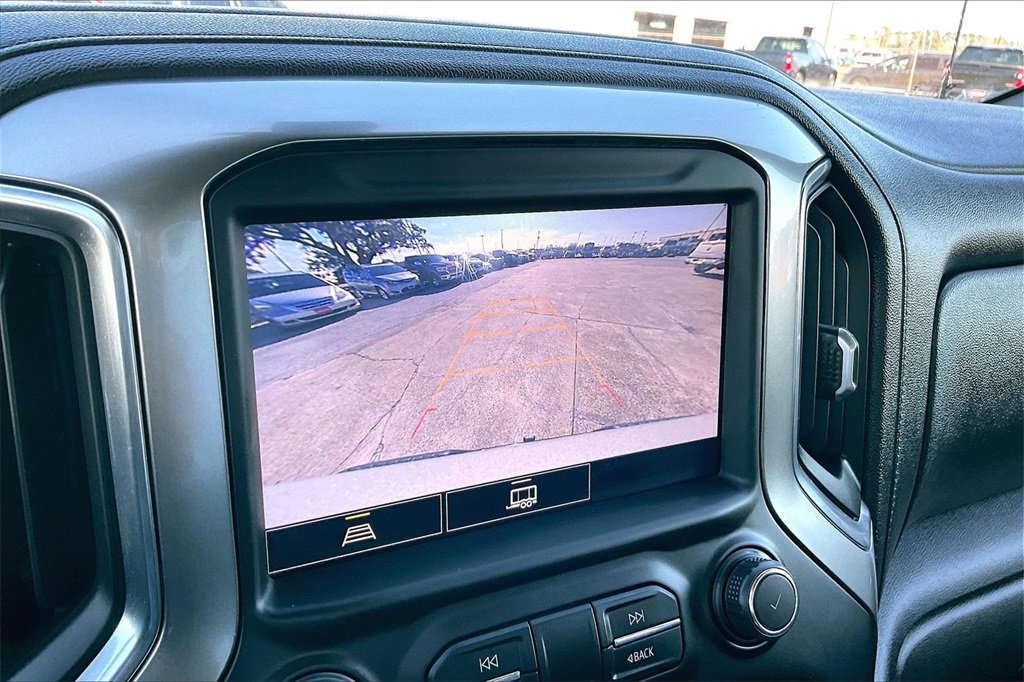 Used 2021 Chevrolet Silverado 1500 LT Trail Boss w/ Convenience Package II image 13