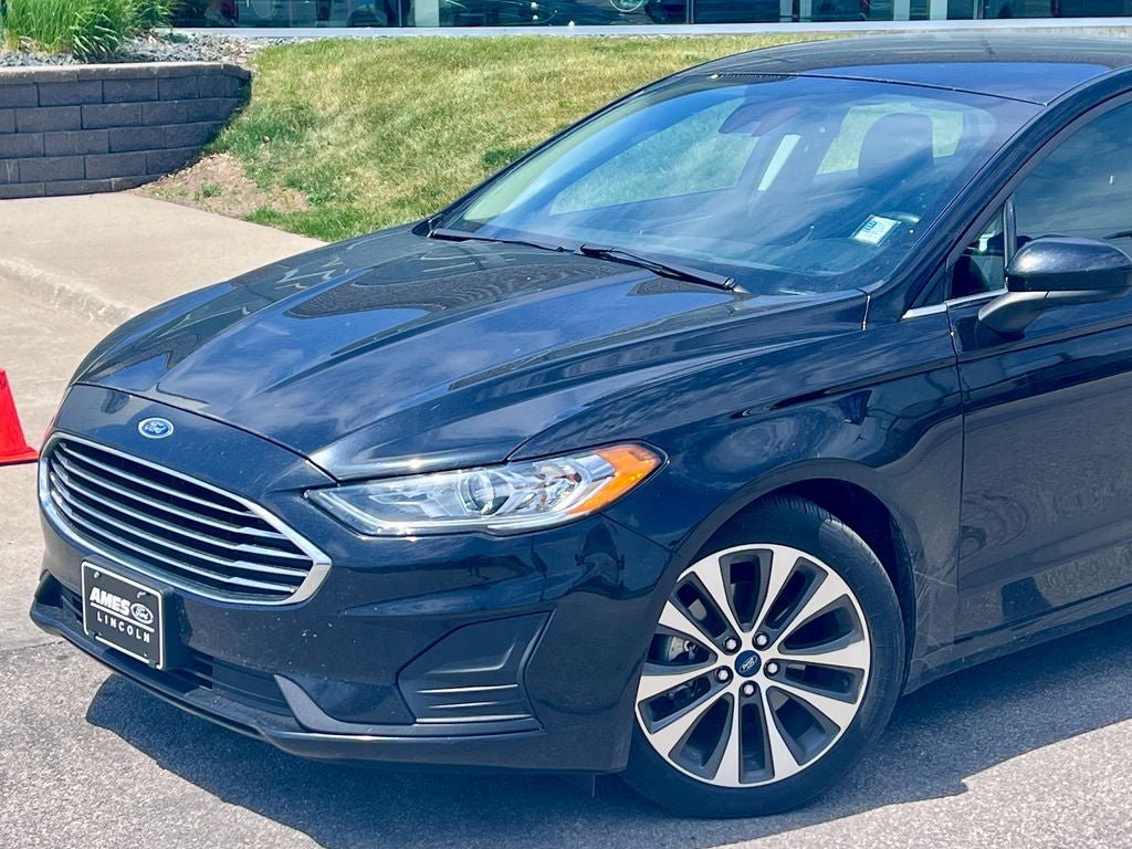 Certified 2019 Ford Fusion SE AWD/4WD image 2