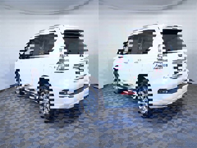 Used 2021 Lexus GX 460 Premium w/ Premium Package image 6