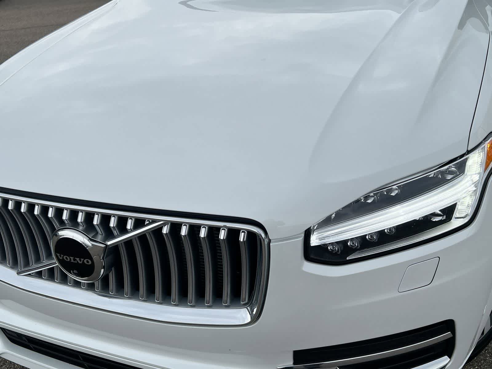 Used 2023 Volvo XC90 B6 Plus w/ Protection Package Premier AWD/4WD image 11
