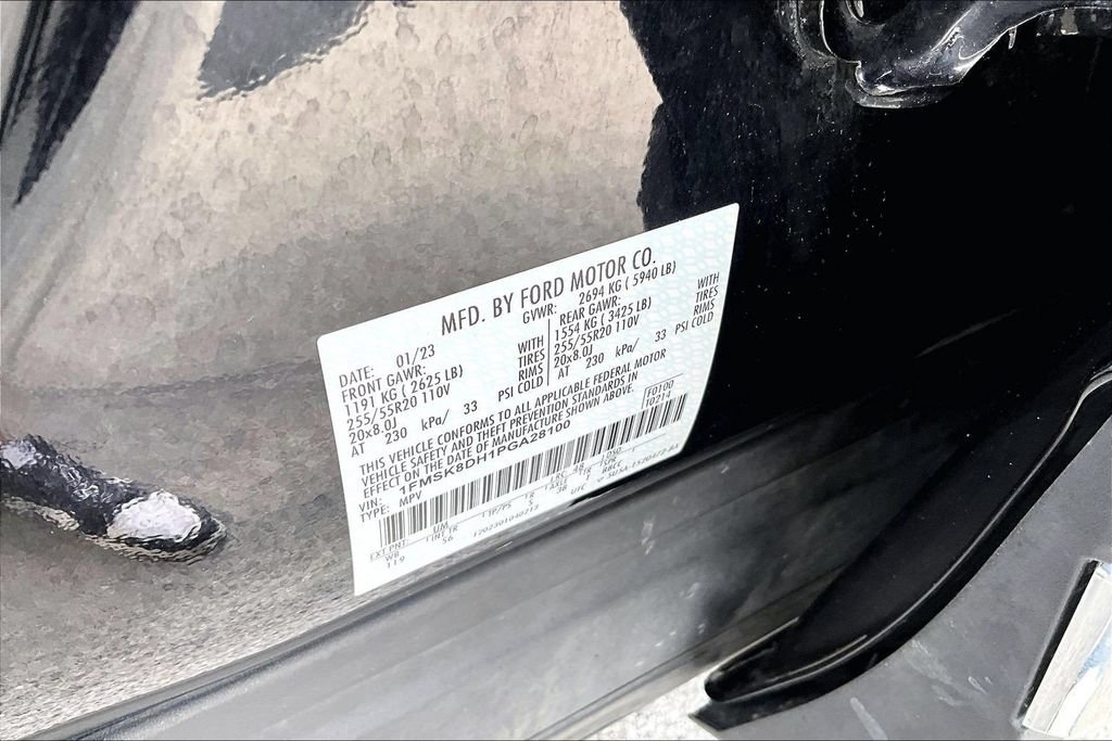 Certified 2023 Ford Explorer XLT w/ Equipment Group 202A AWD/4WD image 33