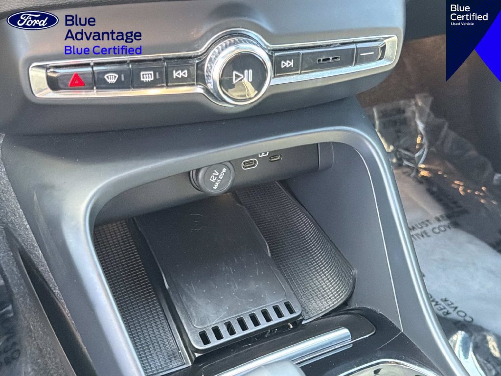 Used 2023 Volvo C40 P8 Recharge Plus AWD/4WD image 25
