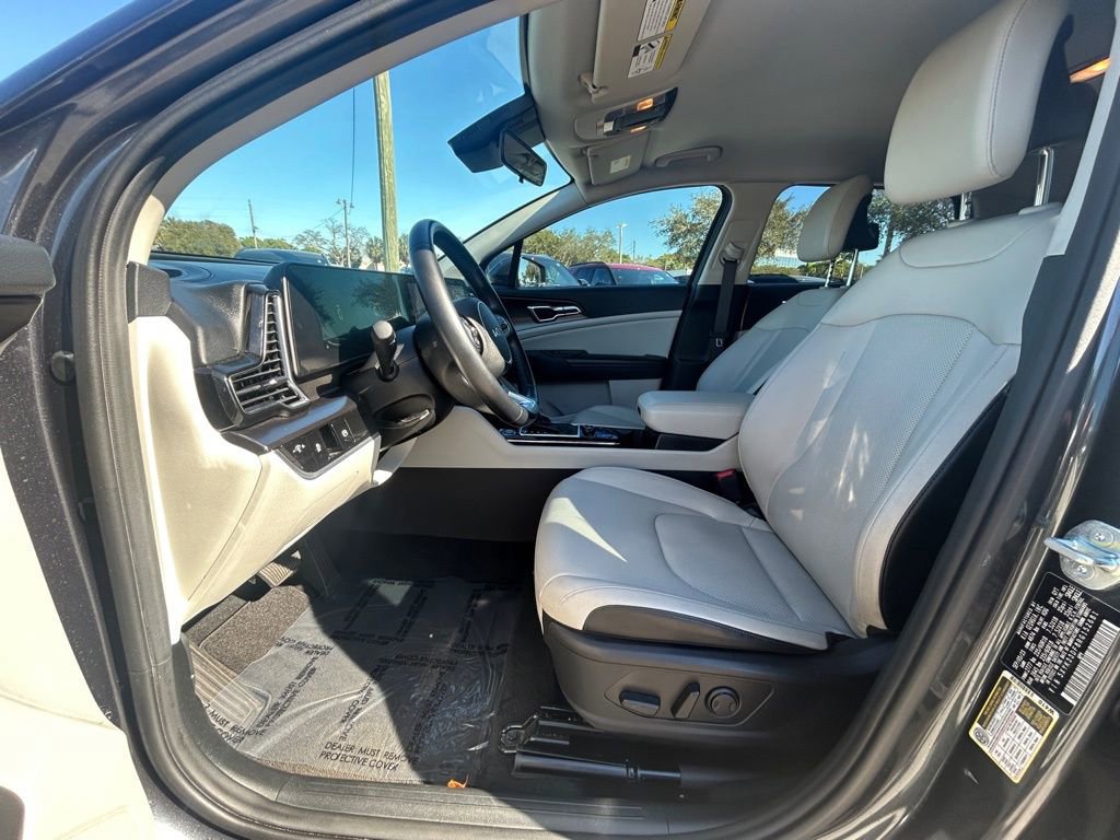 Used 2024 Kia Sportage EX image 10