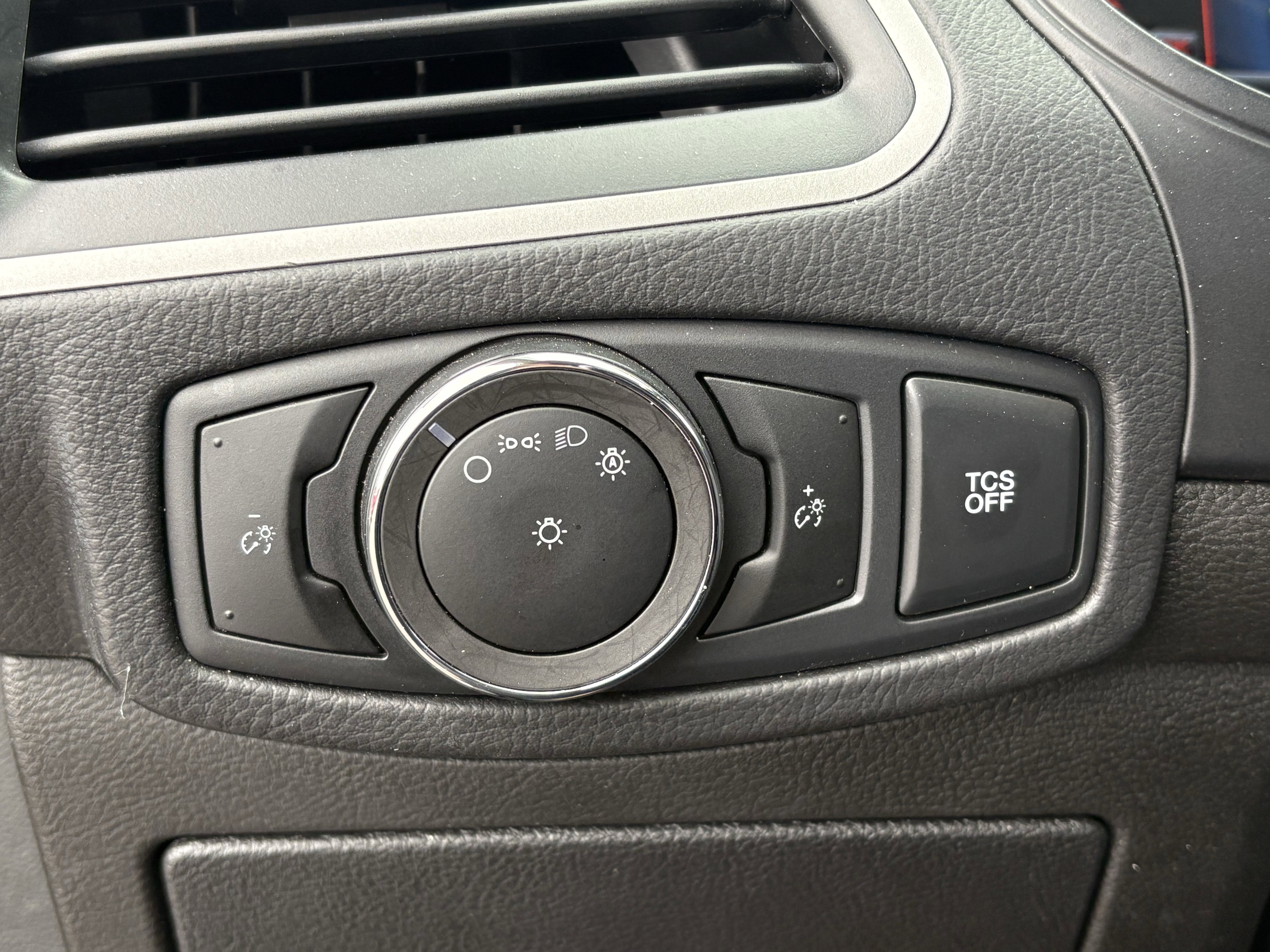 Certified 2023 Ford Edge SEL image 24