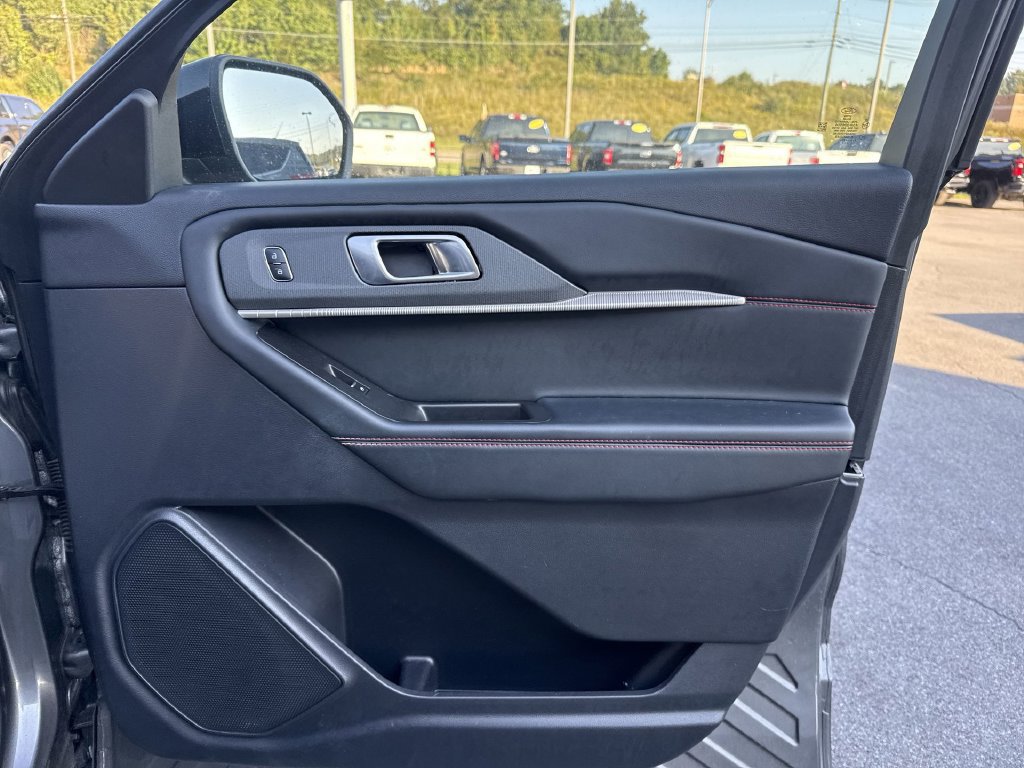 Certified 2025 Ford Explorer ST-Line AWD/4WD image 22
