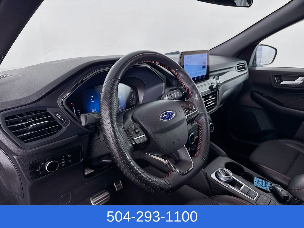 Certified 2023 Ford Escape ST-Line image 9