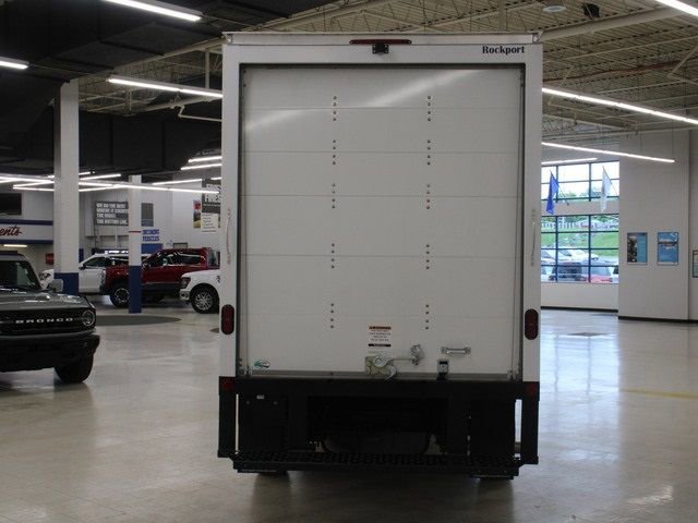 Certified 2024 Ford E-350 and Econoline 350 Super Duty w/ Power Windows & Locks Group image 4