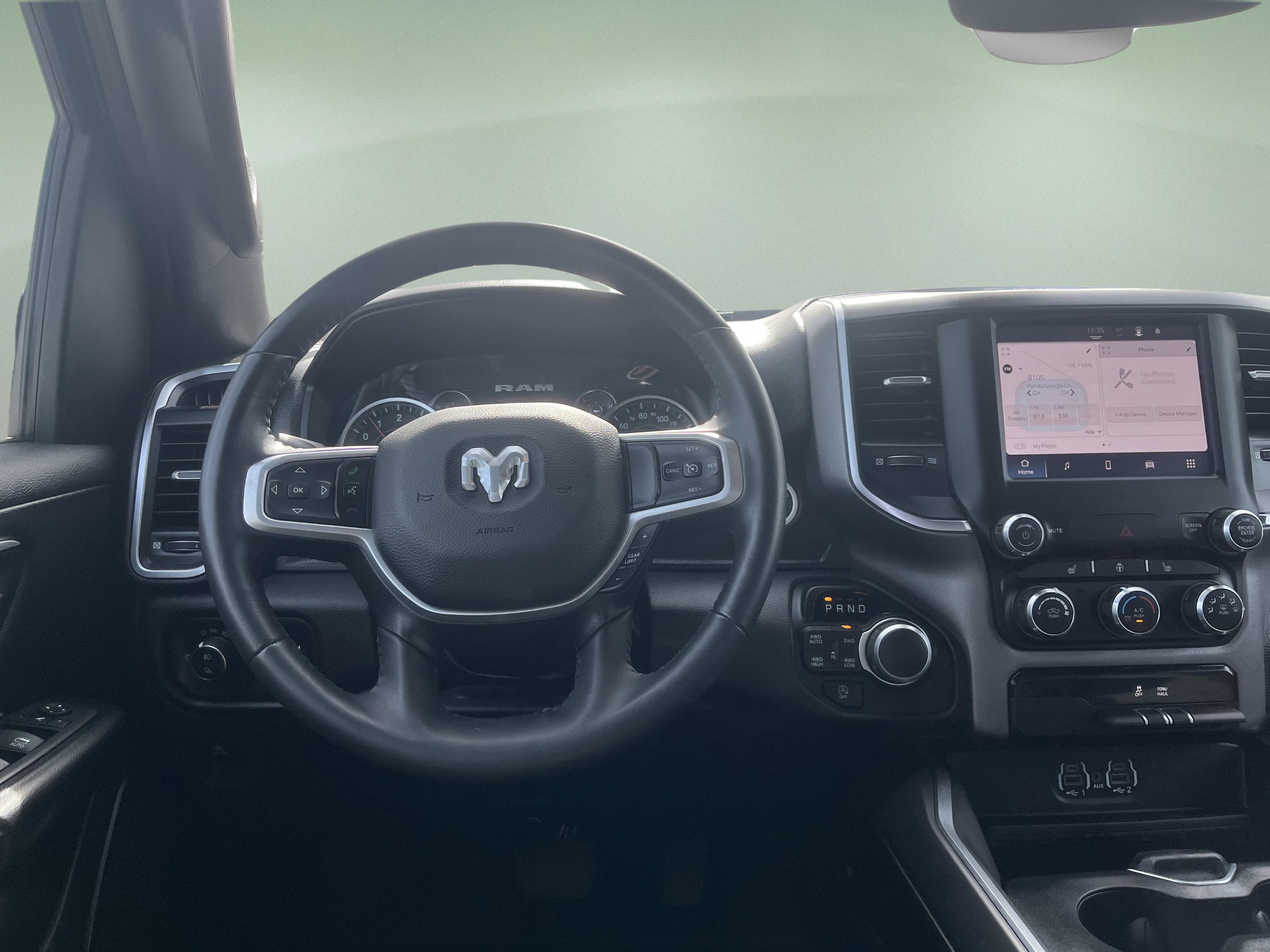 Used 2024 RAM 1500 Big Horn AWD/4WD image 32