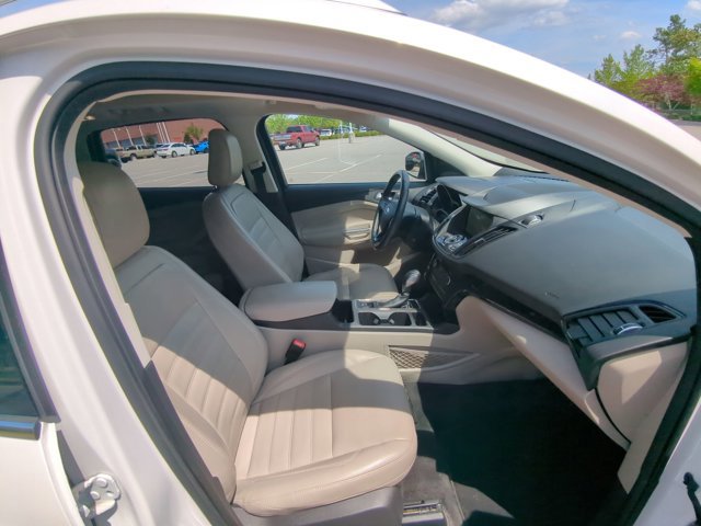 Certified 2019 Ford Escape Titanium FWD image 36
