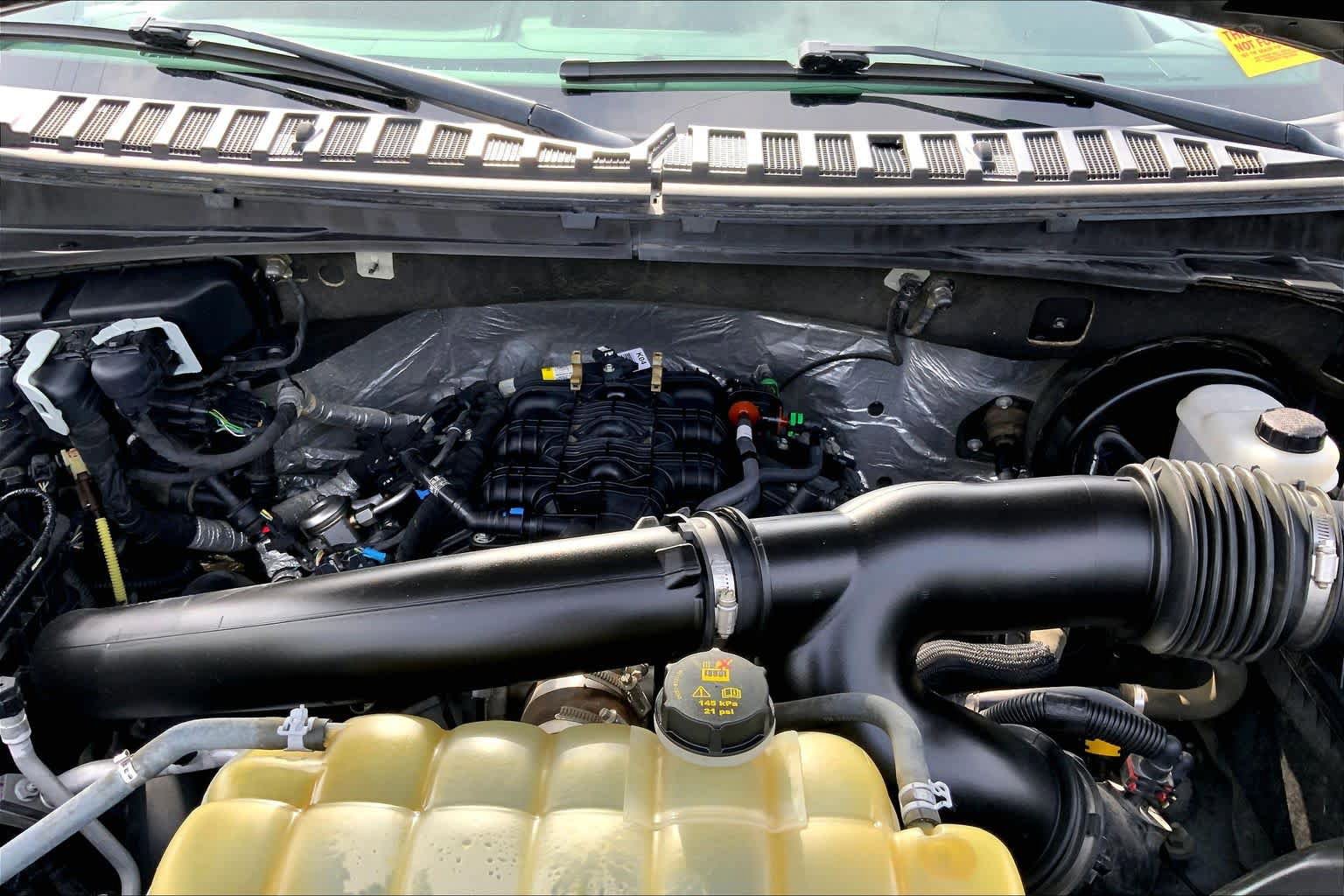 Certified 2021 Ford Expedition XLT RWD image 28