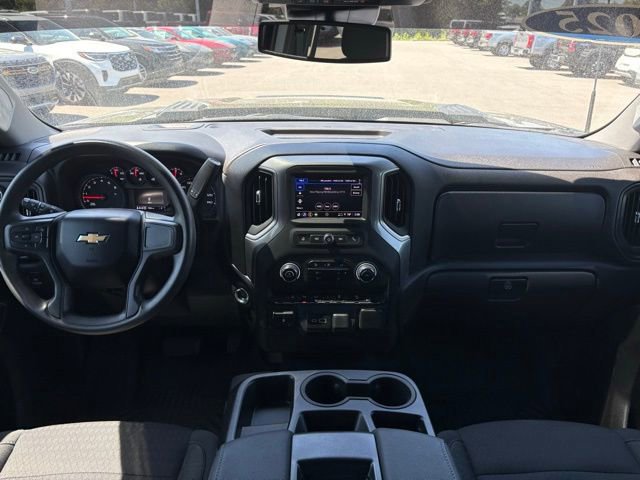 Used 2025 Chevrolet Silverado 2500 Custom w/ Custom Value Package image 12