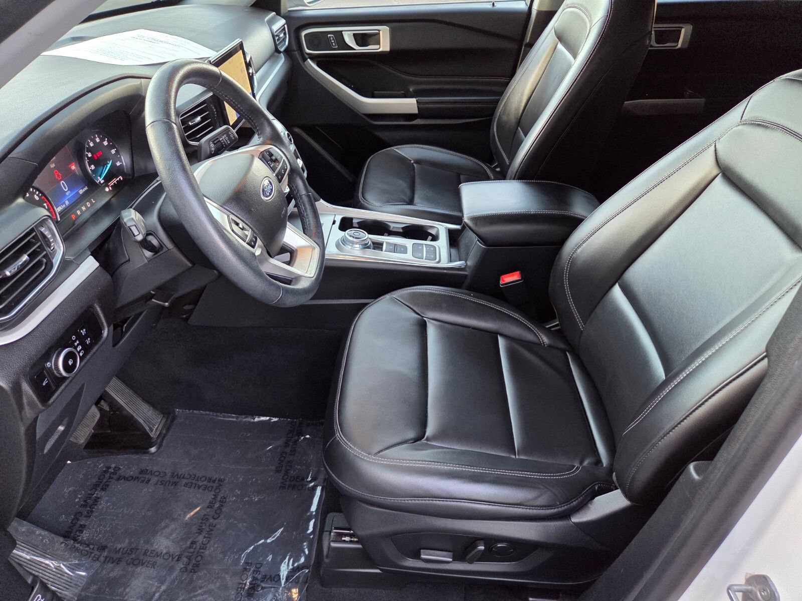 Certified 2023 Ford Explorer XLT w/ Equipment Group 202A RWD image 10