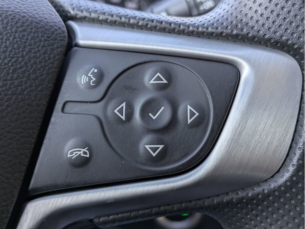 Used 2022 GMC Terrain SLE w/ Driver Convenience Package image 18