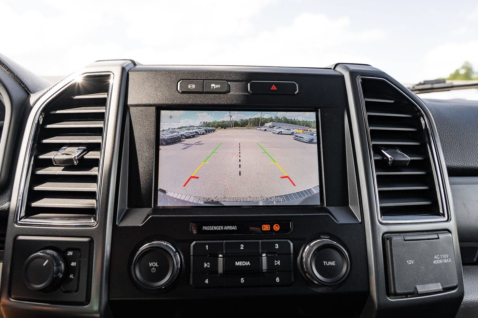 Certified 2022 Ford F350 XLT AWD/4WD image 31