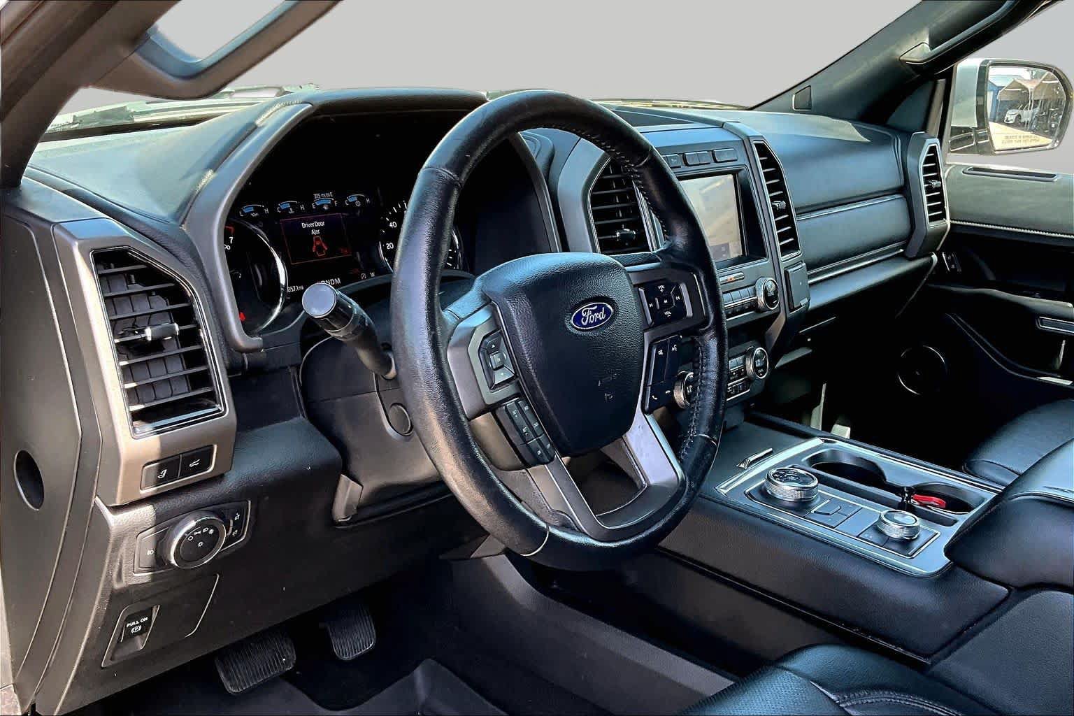 Certified 2020 Ford Expedition XLT w/ Equipment Group 202A AWD/4WD image 18