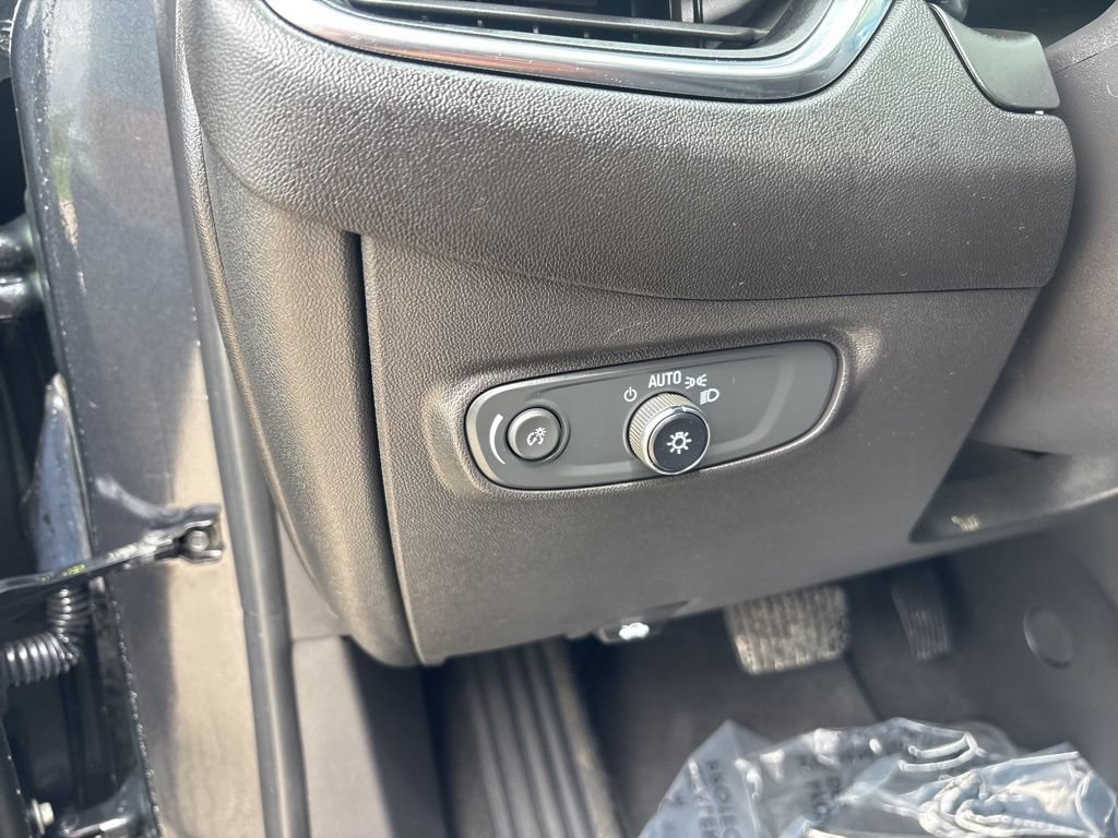 Used 2023 Chevrolet Equinox LT AWD/4WD image 14