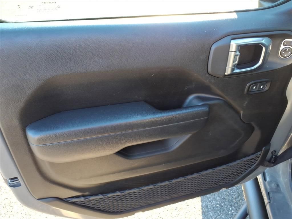 Used 2023 Jeep Gladiator Sport image 25