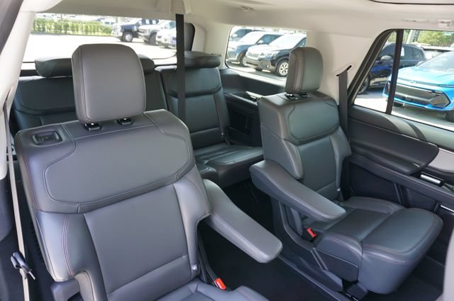 Certified 2025 Ford Expedition Active RWD image 16