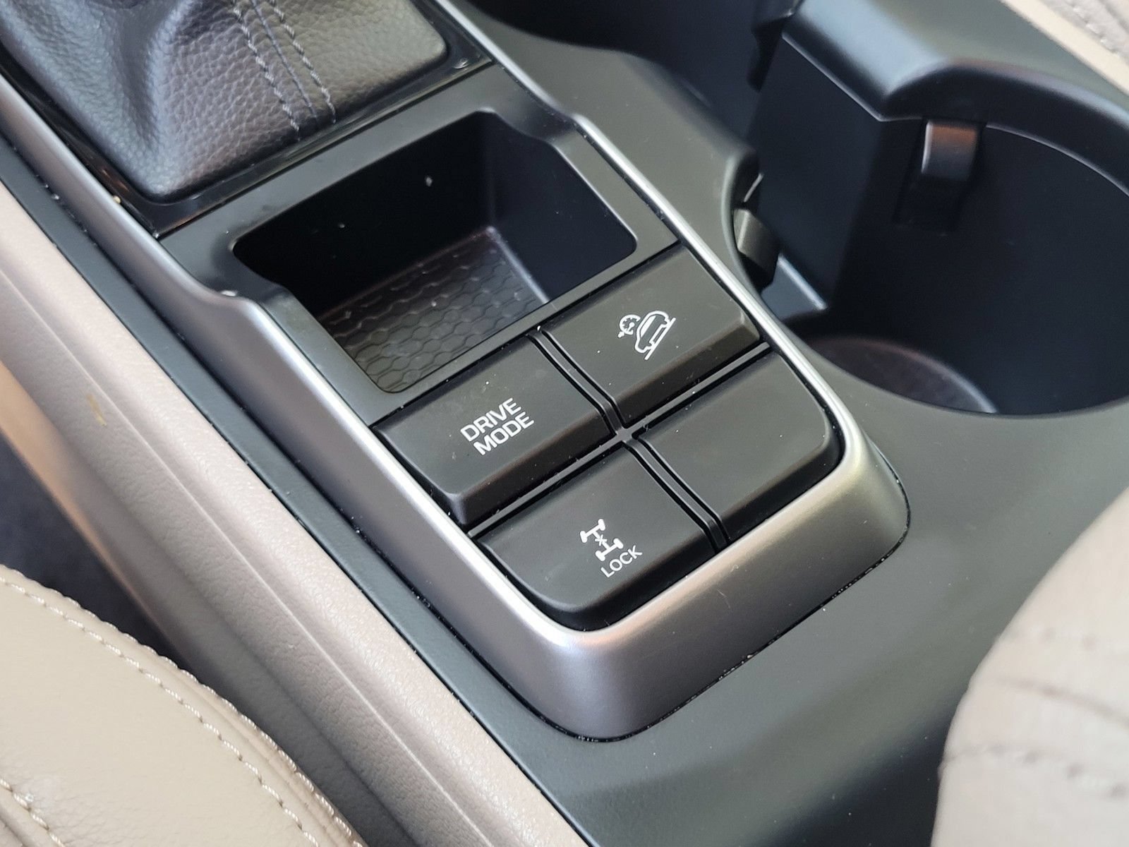 Used 2018 Hyundai Tucson Limited AWD/4WD image 26