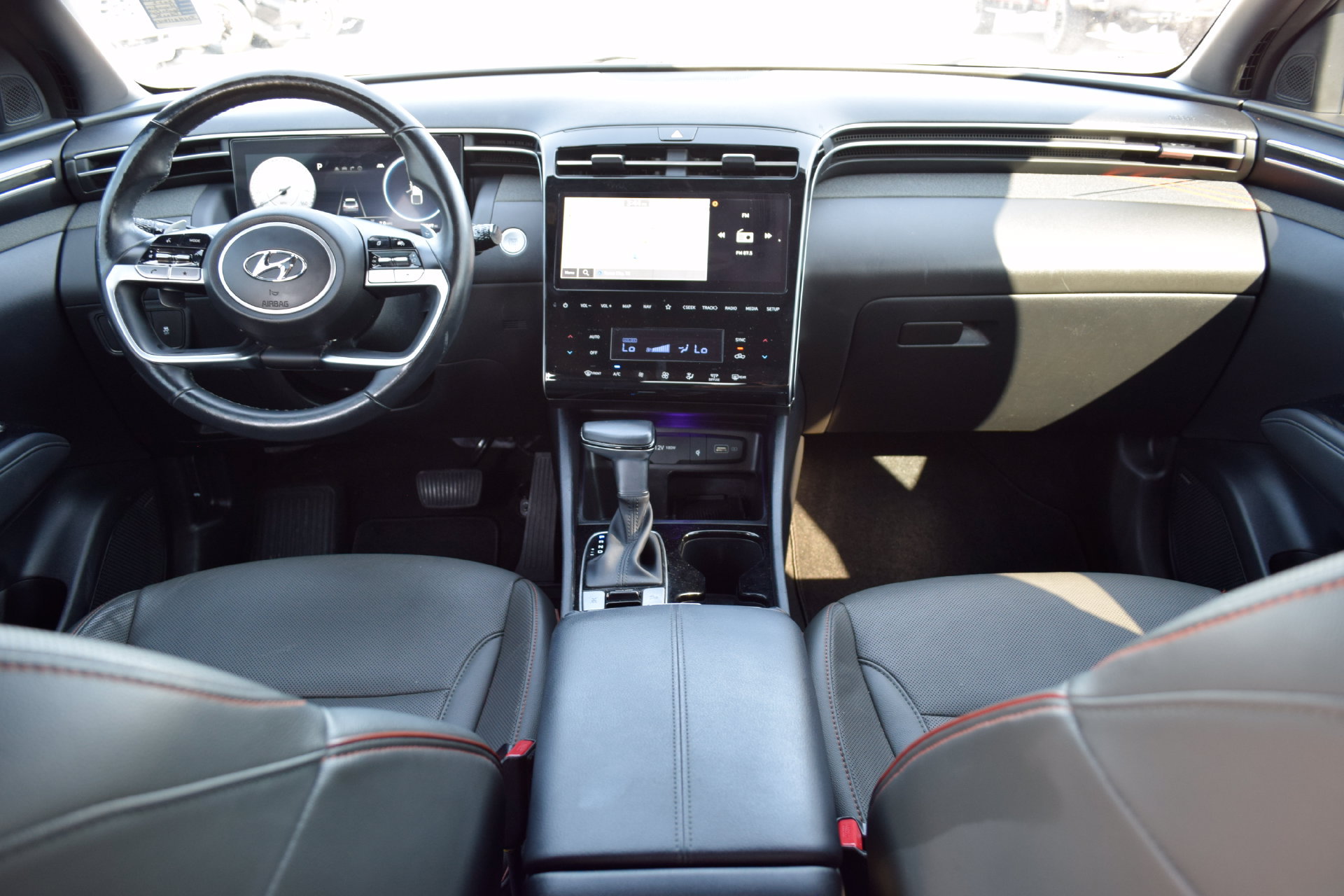 Used 2022 Hyundai Santa Cruz Limited AWD/4WD image 5