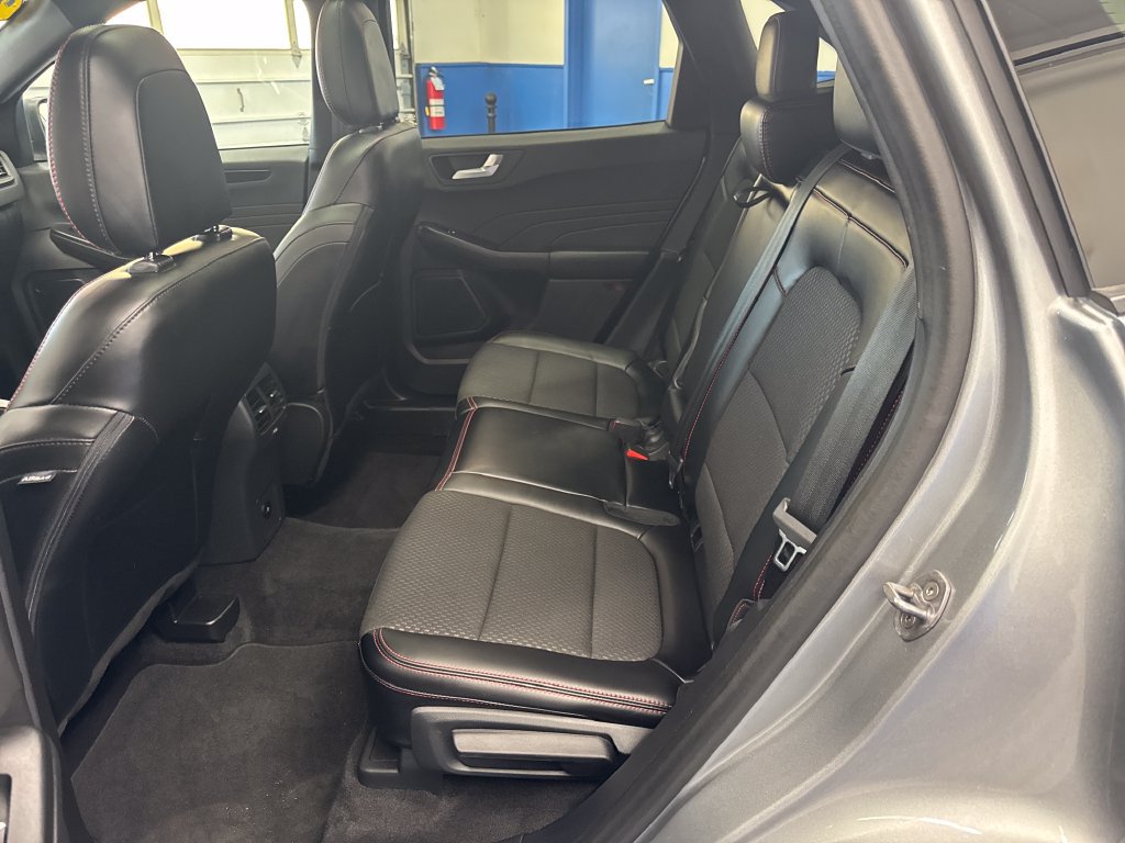 Certified 2024 Ford Escape ST-Line w/ Tech Pack #1 AWD/4WD image 27
