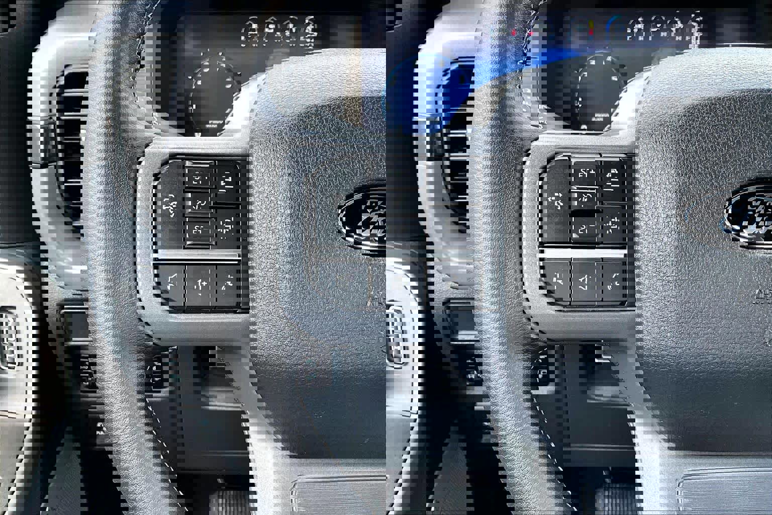 Certified 2025 Ford F150 XLT w/ Equipment Group 303A High image 26