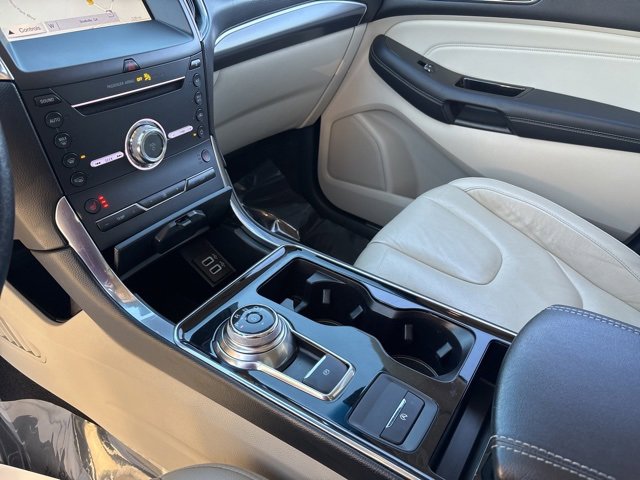Certified 2019 Ford Edge Titanium image 18