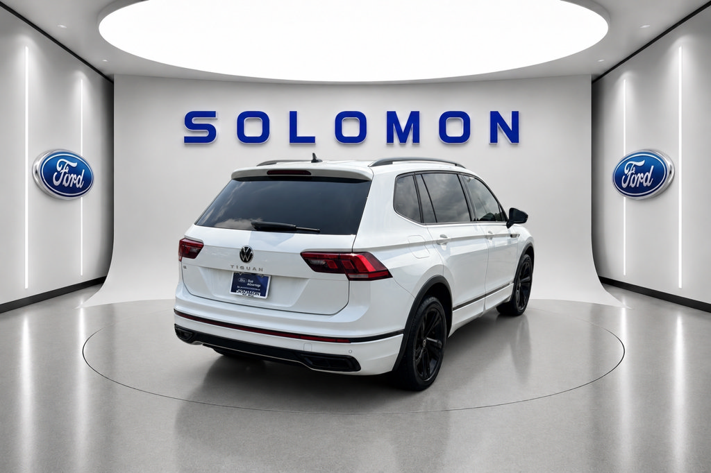 Used 2023 Volkswagen Tiguan SE R-Line FWD image 5