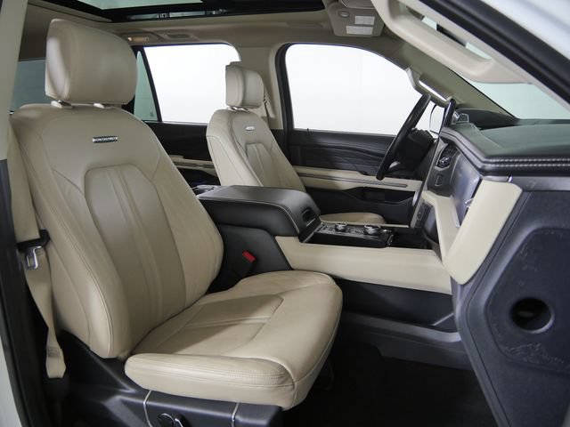 Certified 2024 Ford Expedition Platinum AWD/4WD image 9