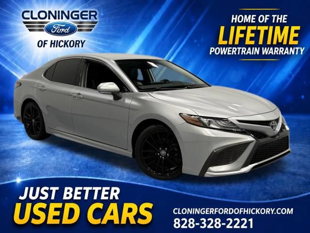Used 2021 Toyota Camry XSE FWD image 1
