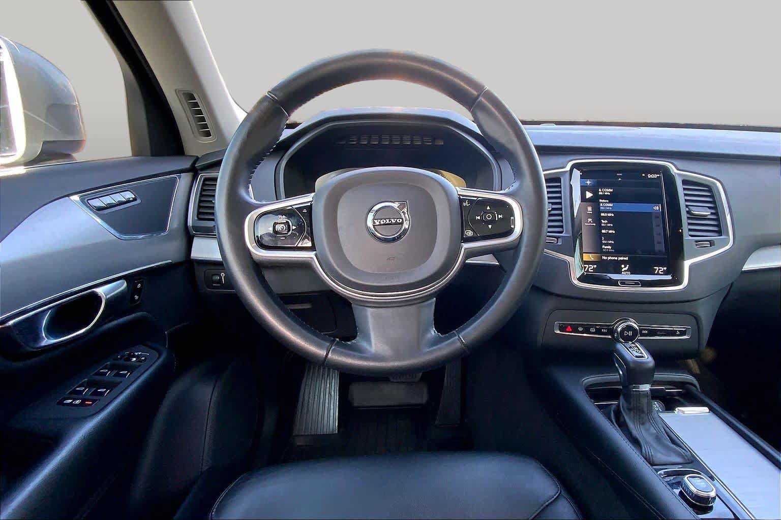 Used 2022 Volvo XC90 T5 Momentum FWD image 6